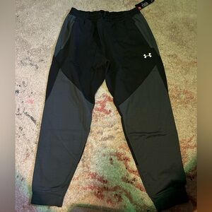 UNDER ARMOUR SWEATPANTS